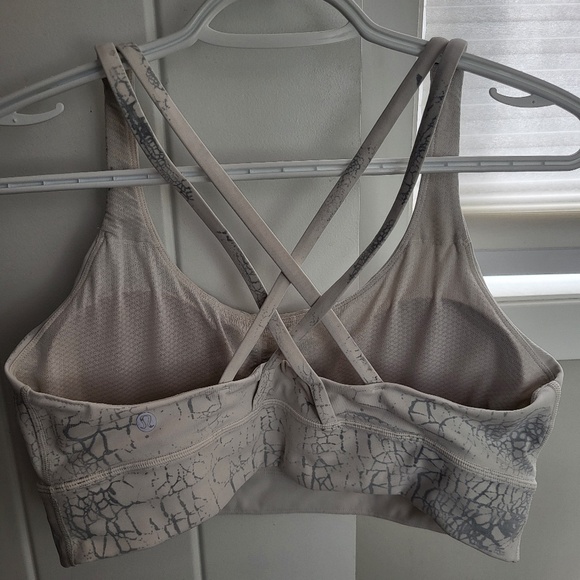 Lululemon Energy Longline Bra Size 12 - Picture 1 of 2